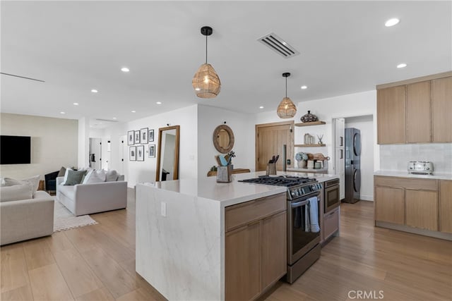 5722 Le Sage Avenue, Woodland Hills, CA 91367 — photo 8 of 42