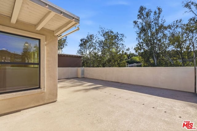 2111 N Cahuenga Boulevard 11, Los Angeles, CA 90068 — photo 36 of 47