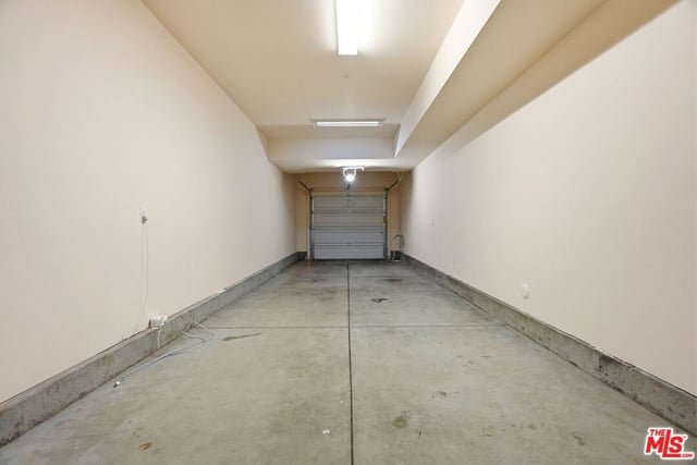 2111 N Cahuenga Boulevard 11, Los Angeles, CA 90068 — photo 37 of 47