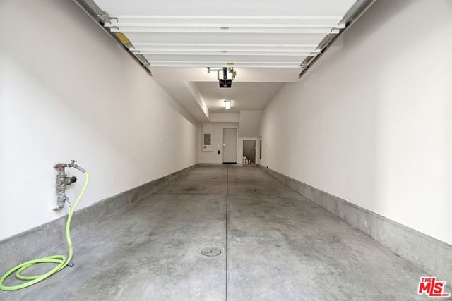 2111 N Cahuenga Boulevard 11, Los Angeles, CA 90068 — photo 38 of 47
