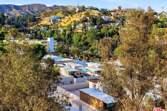 2111 N Cahuenga Boulevard 11, Los Angeles, CA 90068 — photo 46 of 47