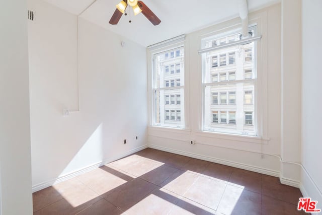215 W 7th Street 707, Los Angeles, CA 90014 — photo 15 of 32