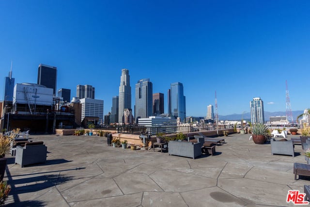 215 W 7th Street 707, Los Angeles, CA 90014 — photo 26 of 32