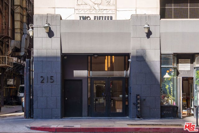 215 W 7th Street 707, Los Angeles, CA 90014 — photo 29 of 32