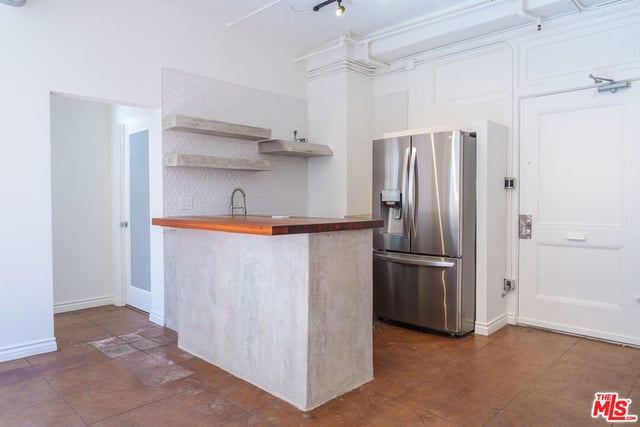 215 W 7th Street 707, Los Angeles, CA 90014 — photo 5 of 32