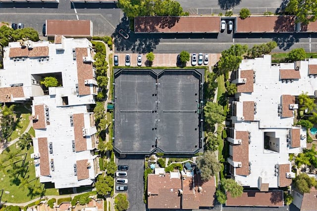 21500 Califa 141, Woodland Hills, CA 91367 — photo 55 of 61