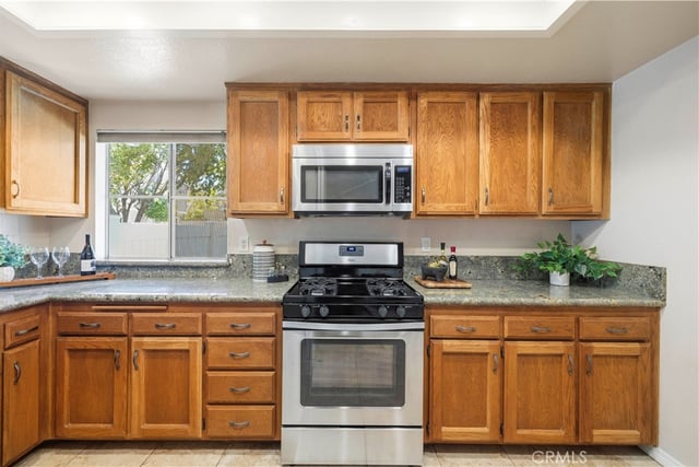 1866 Rory Lane 2, Simi Valley, CA 93063 — photo 17 of 36