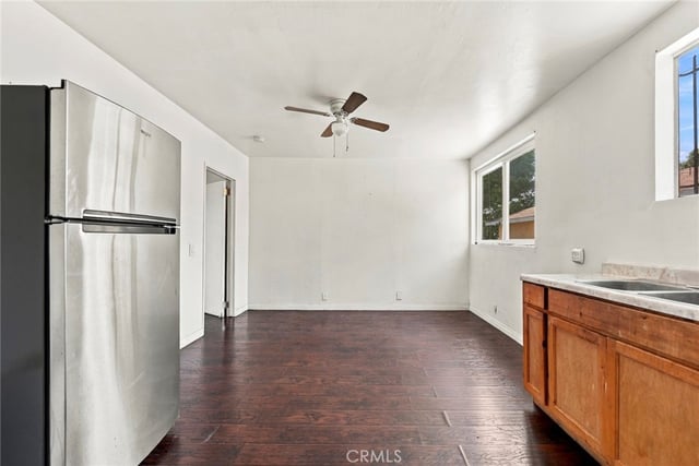 215 76th Place, Los Angeles, CA 90003 — photo 14 of 18