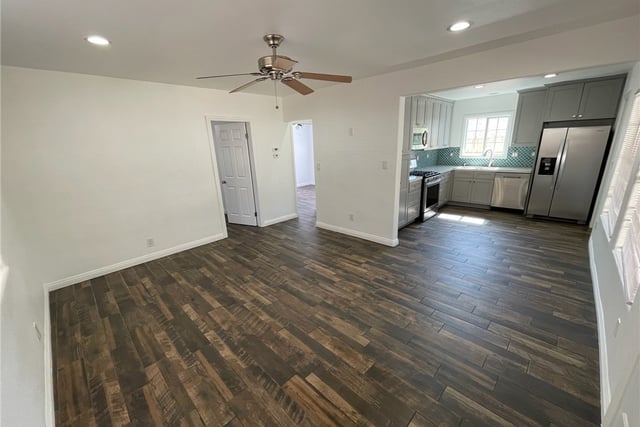 13210 Raven, Sylmar, CA 91342 — photo 5 of 35