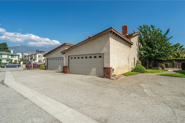 406 Genoa Street B, Monrovia, CA 91016 — photo 3 of 30