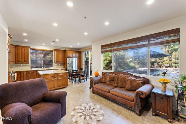 603 Sara Drive, Oxnard, CA 93030 — photo 12 of 35