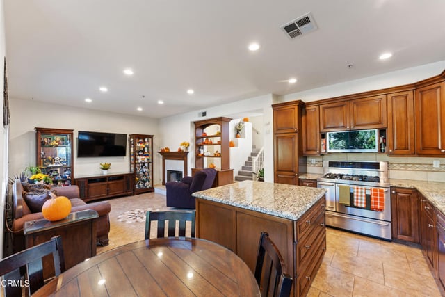603 Sara Drive, Oxnard, CA 93030 — photo 9 of 35