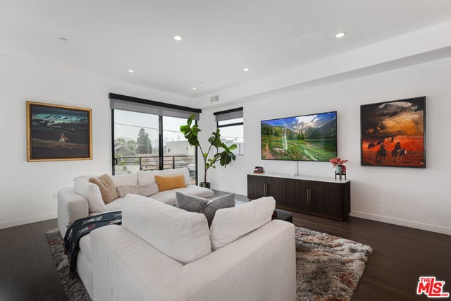 345 N La Fayette Park Place, Los Angeles, CA 90026 — photo 10 of 51