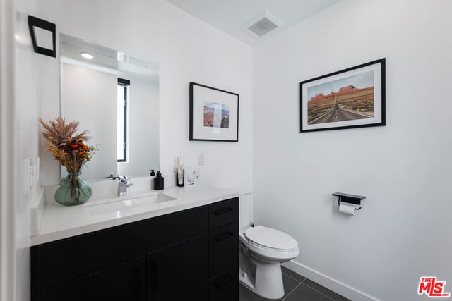 345 N La Fayette Park Place, Los Angeles, CA 90026 — photo 17 of 51