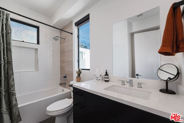 345 N La Fayette Park Place, Los Angeles, CA 90026 — photo 26 of 51