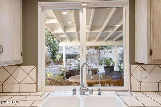 807 Talbert Avenue, Simi Valley, CA 93065 — photo 13 of 39