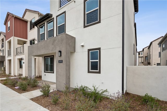 26995 Echo Mountain Way, Valencia, CA 91355 — photo 12 of 24