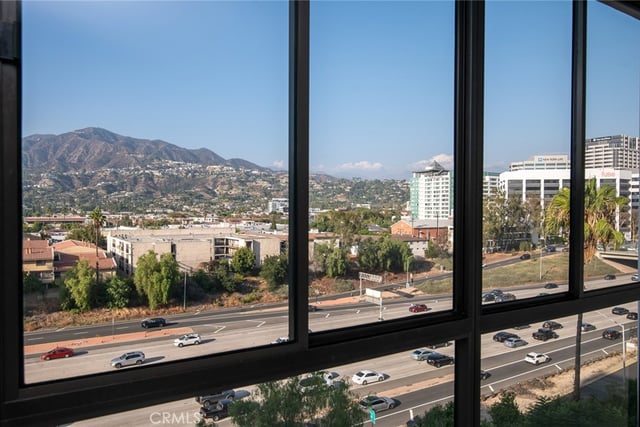 343 E Pioneer Drive 802, Glendale, CA 91203 — photo 32 of 52