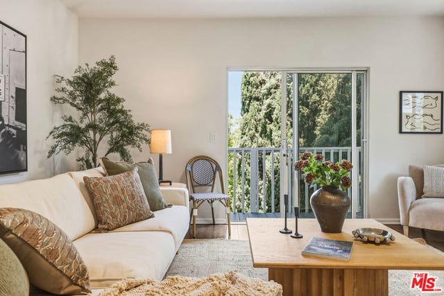 2525 Ivanhoe Drive, Los Angeles, CA 90039 — photo 31 of 46