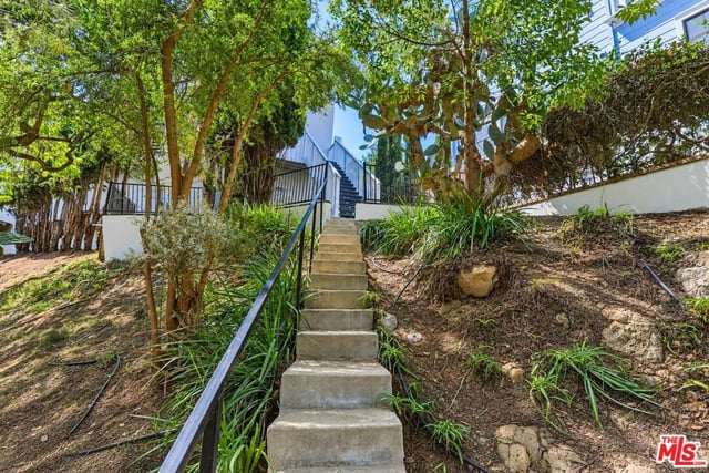 2525 Ivanhoe Drive, Los Angeles, CA 90039 — photo 34 of 46