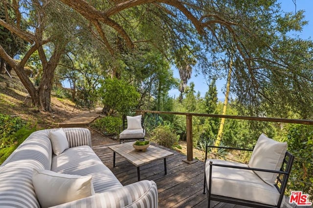 2525 Ivanhoe Drive, Los Angeles, CA 90039 — photo 4 of 46
