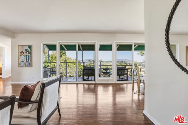 2525 Ivanhoe Drive, Los Angeles, CA 90039 — photo 5 of 46