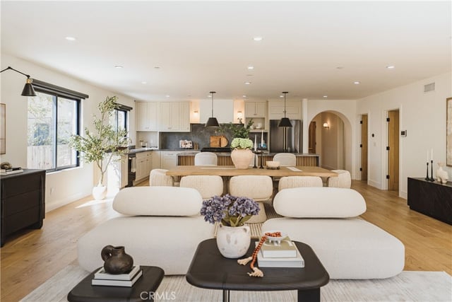 642 N Cahuenga, Los Angeles, CA 90004 — photo 7 of 36