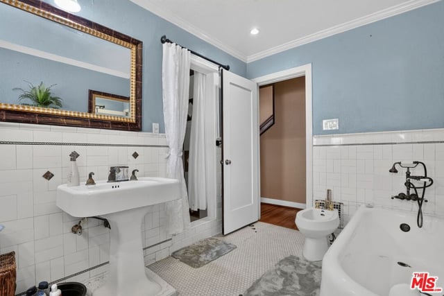 5300 Chesley Avenue, Los Angeles, CA 90043 — photo 44 of 66