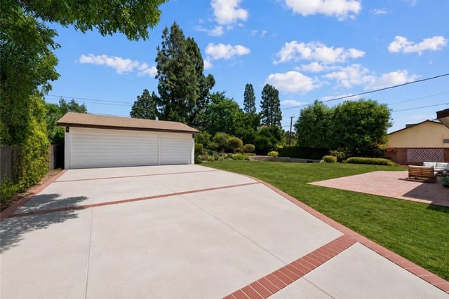 17439 Donmetz, Granada Hills, CA 91344 — photo 44 of 50