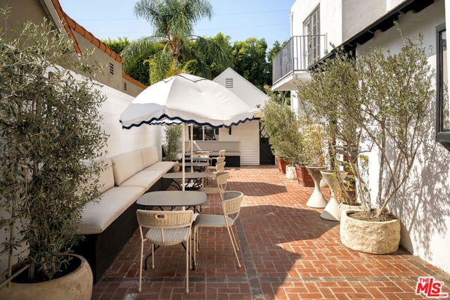 543 Westmount Drive, West Hollywood, CA 90048 — photo 12 of 18