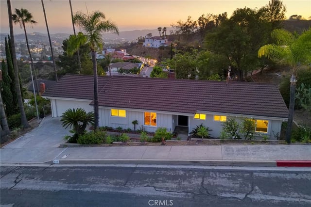 775 Ridge Drive, Glendale, CA 91206 — photo 5 of 53