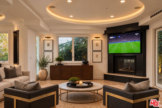 3932 Blue Canyon Drive, Studio City, CA 91604 — photo 10 of 35