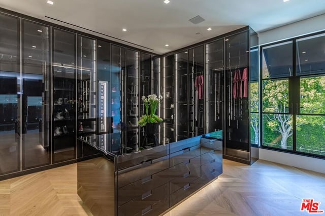 10701 Bellagio Road, Los Angeles, CA 90077 — photo 28 of 41
