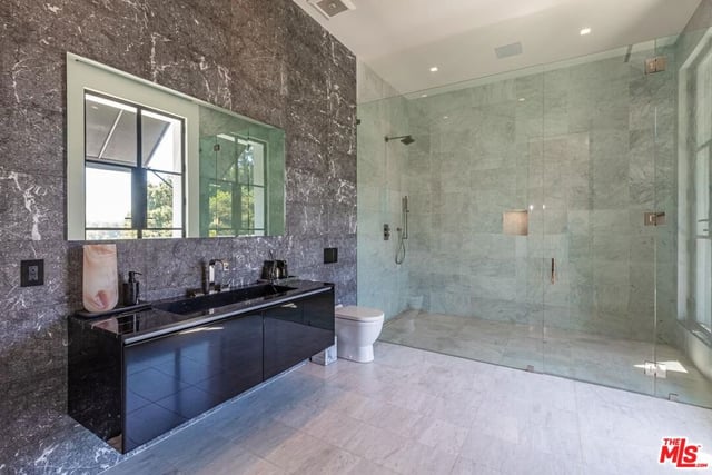 10701 Bellagio Road, Los Angeles, CA 90077 — photo 32 of 41