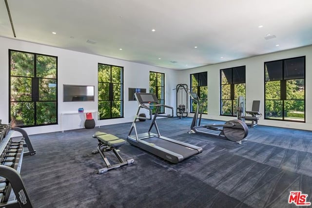 10701 Bellagio Road, Los Angeles, CA 90077 — photo 35 of 41