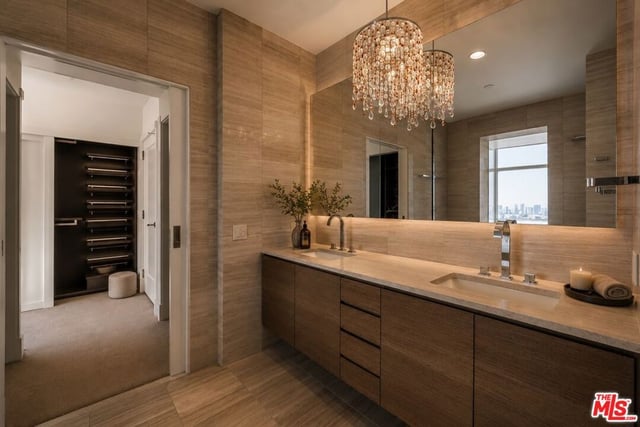 900 W Olympic Boulevard 34J, Los Angeles, CA 90015 — photo 13 of 17