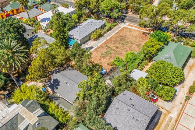 1674 Morton Avenue, Los Angeles, CA 90026 — photo 15 of 35