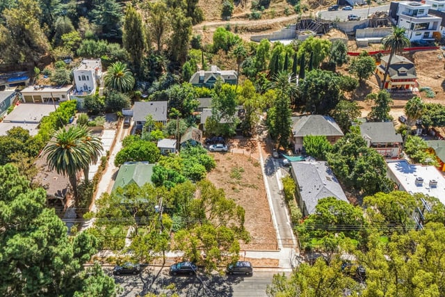 1674 Morton Avenue, Los Angeles, CA 90026 — photo 17 of 35