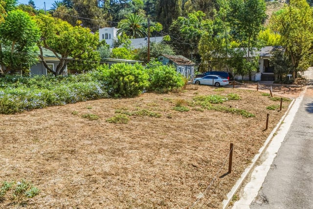 1674 Morton Avenue, Los Angeles, CA 90026 — photo 5 of 35