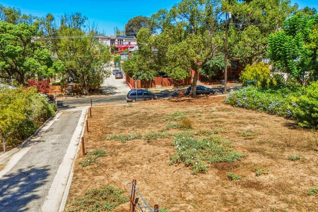 1674 Morton Avenue, Los Angeles, CA 90026 — photo 6 of 35