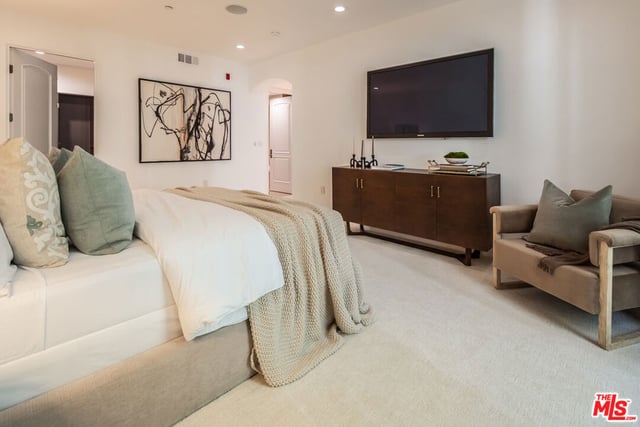 11715 Chenault Street 204, Los Angeles, CA 90049 — photo 22 of 38