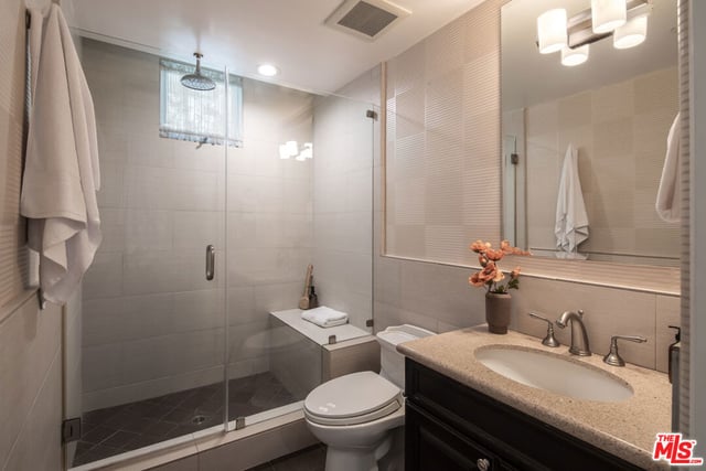 11715 Chenault Street 204, Los Angeles, CA 90049 — photo 32 of 38