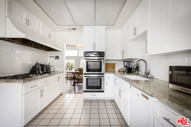 1012 10th Street 3, Santa Monica, CA 90403 — photo 16 of 41