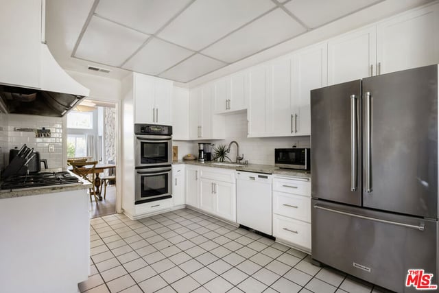 1012 10th Street 3, Santa Monica, CA 90403 — photo 18 of 41