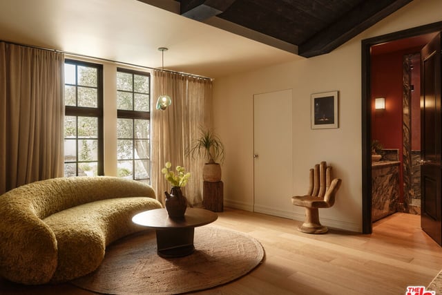 851 Strada Vecchia Road, Los Angeles, CA 90077 — photo 14 of 29