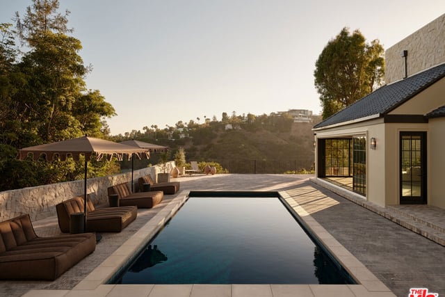 851 Strada Vecchia Road, Los Angeles, CA 90077 — photo 26 of 29