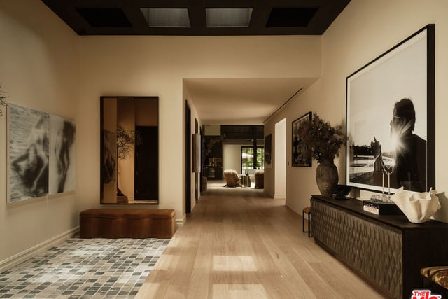 851 Strada Vecchia Road, Los Angeles, CA 90077 — photo 4 of 29