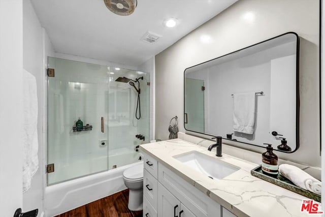 1221 N Kings Road 101, West Hollywood, CA 90069 — photo 22 of 31
