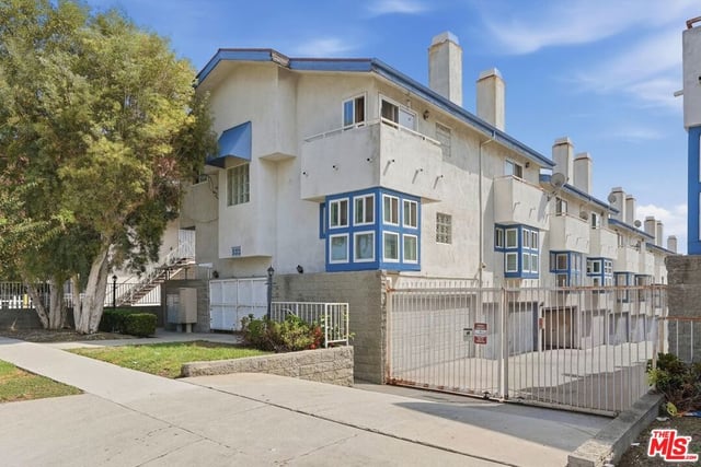 532 Venice Way 4, Inglewood, CA 90302 — photo 4 of 26