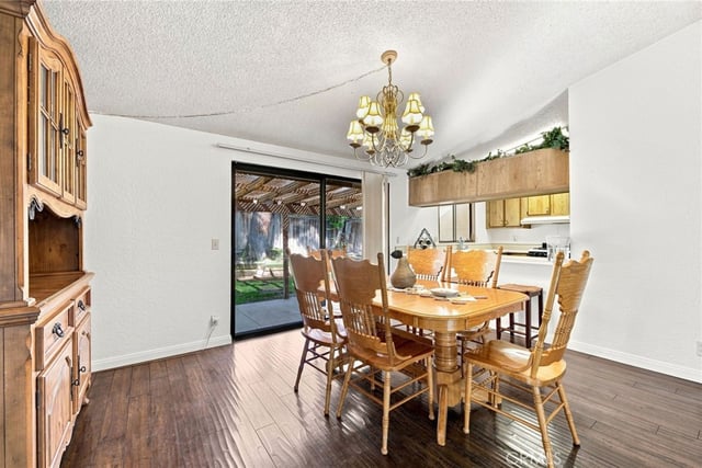 27558 Jasper Way, Castaic, CA 91384 — photo 9 of 31
